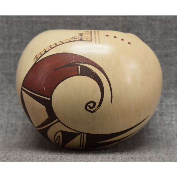 HOPI INDIAN POTTERY BOWL (MARAINNE NAVASIE JIM)