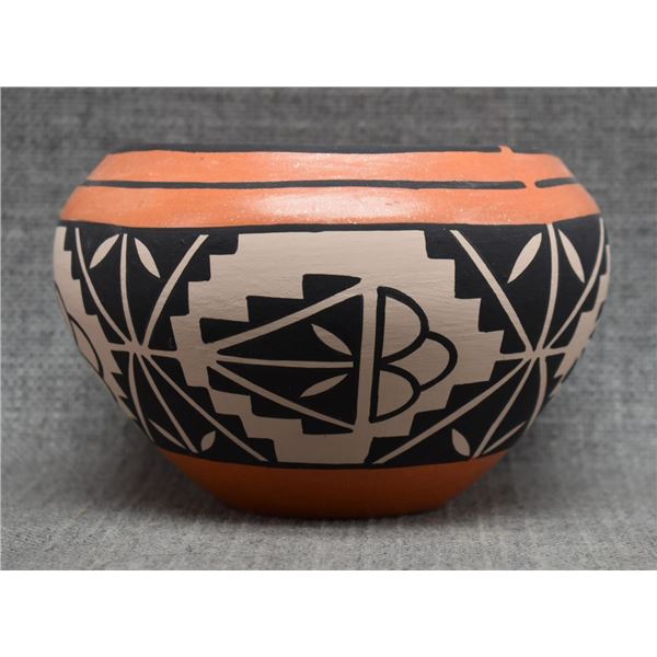COCHITI INDIAN POTTERY BOWL (EDWIN HERRERA)
