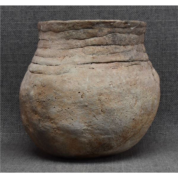 ANASAZI INDIAN POTTERY JAR
