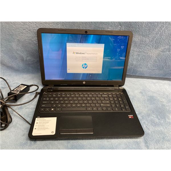 HP LAPTOP COMPUTER  - WORKS!