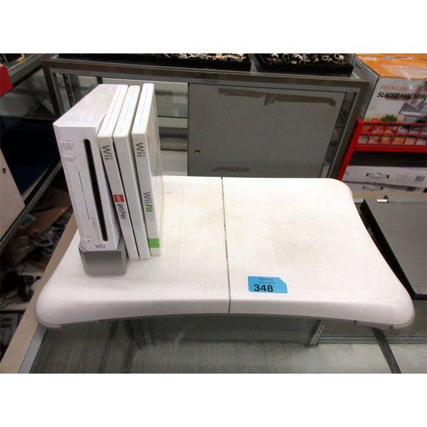 Wii Console, 3 Discs & Balance Board