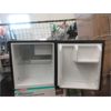 Image 2 : Black Hisense 1.6 Cubic Foot Mini Fridge