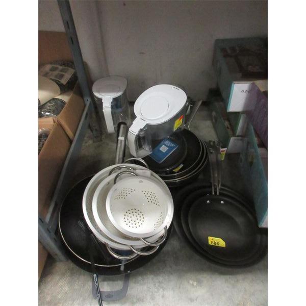 17 Piece Lot of Kitchenware - Customer Returns