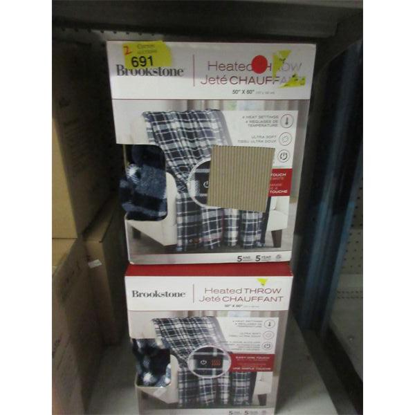 2 Brookstone Blue Plaid 50  x 60  Heated Throws