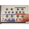 Image 2 : 2001 US MINT SET (UNC) P/D (WITH ENVELOPE)