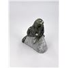 Image 2 : Alaskan Inuit Eskimo Carved Soapstone Seal