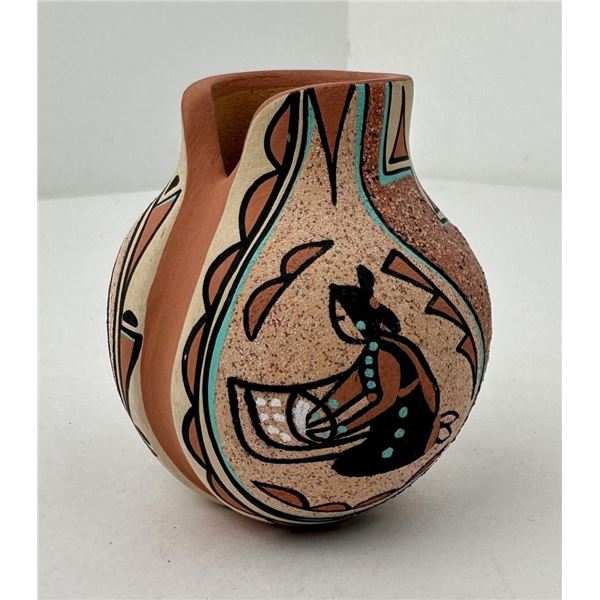 Lawrence and Ruby Toya Jemez Pueblo Indian Pot