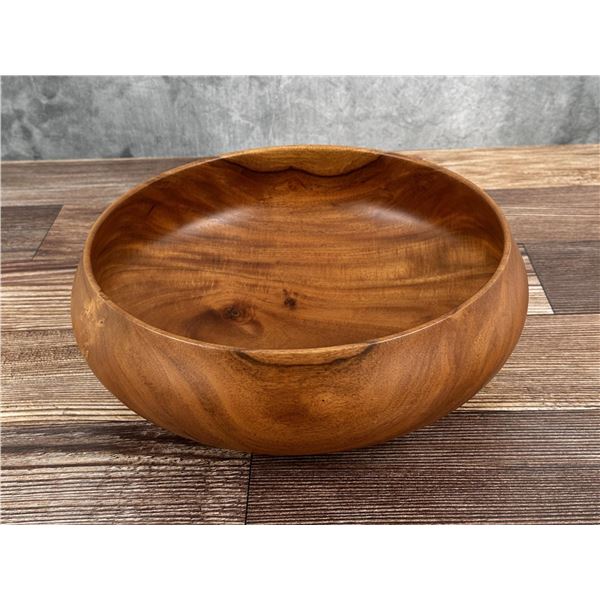 Michael Lee Hawaii Carved Milo Wood Bowl
