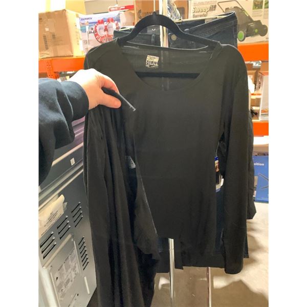 Lot of 2 Women's Long Sleeve Shirts, Size Large