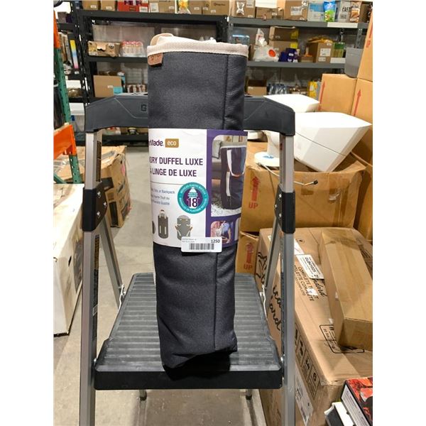 CLEVERMADE Laundry duffel luxe.