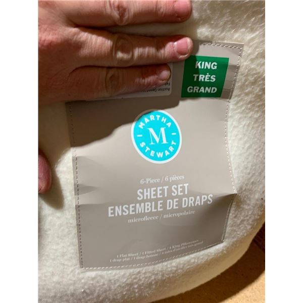 Martha stewart KIng size 6 piece sheet set.