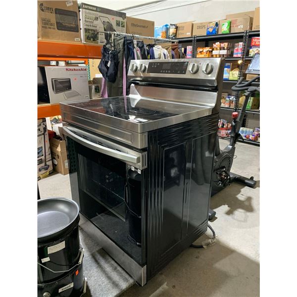 Samsung "Steam Clean" Glass Top Stove with Oven & Warming Drawer