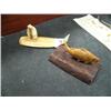 Image 1 : Lot of 2: fossilized ivory bear and bone salmon