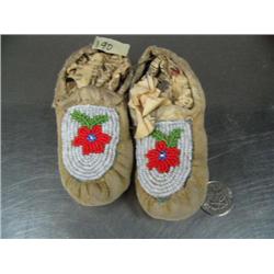 ca. 1900 Child's Yukon River beaded moccasins