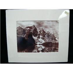 CHOICE on 8 original photographs of Alaska: (f) mountain lake (3)