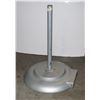 Image 1 : HEAVY WEIGHTED PATIO UMBRELLA STAND
