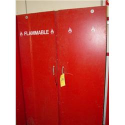 LOT - CABINE W/ CONTENTS