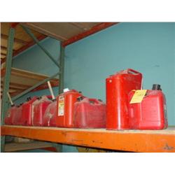 LOT - GAS CANS