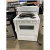 Image 1 : AMANA AMERICA WHITE 4 BURNER ELECTRIC COIL TOP OVEN *NEEDS REPAIR*