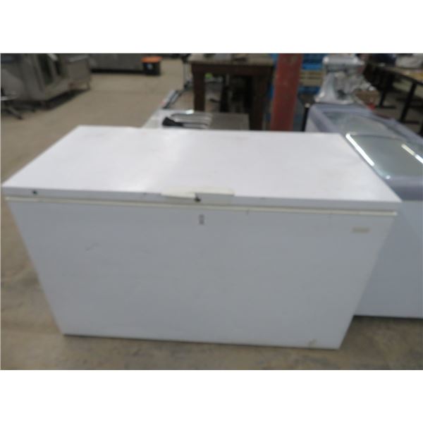 Frigidaire 5' Chest Freezer