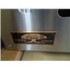 Image 3 : Copper Beech CBMG24 2' Gas Flat Grill - New -