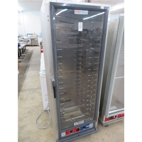 Metro Rolling Heated Holding Cabinet