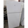 Image 1 : Frigidaire White Ref/Freezer