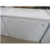 Image 1 : GE White 3' Chest Freezer 5°