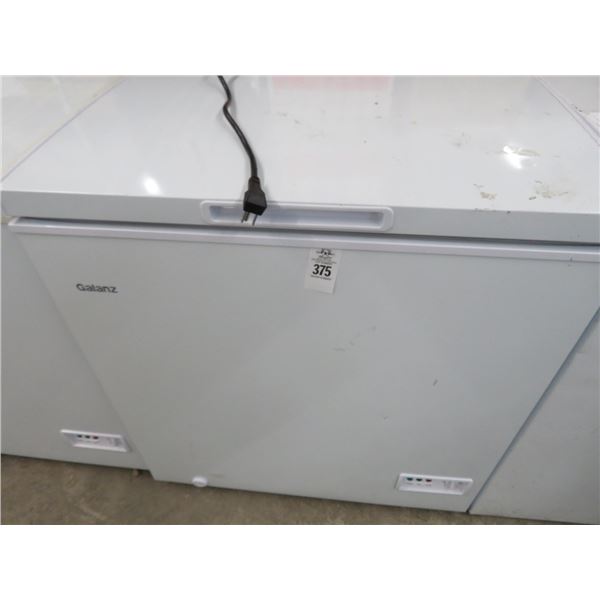 Gallanz 2' White Chest Freezer