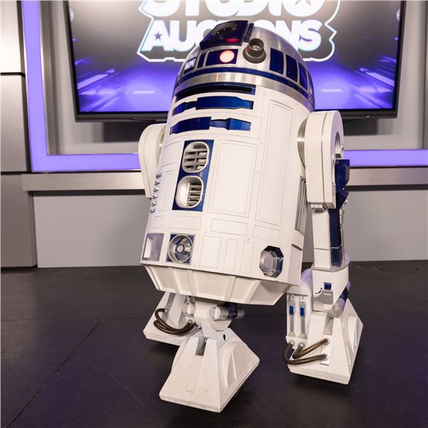 Obi-Wan Kenobi (2022) - Original R2-D2 Atromech Droid