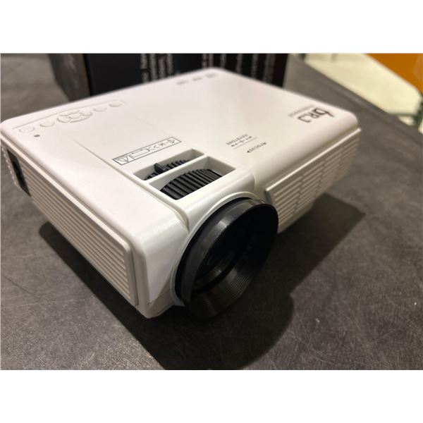 Dr.J professional LCD projector
