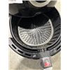 Image 2 : INSIGNIA AIR FRYER 5.2QT - TESTED WORKING, RETAIL $99