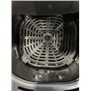 Image 2 : BELLA PRO 3.8L AIR FRYER - TESTED WORKING, RETAIL $179