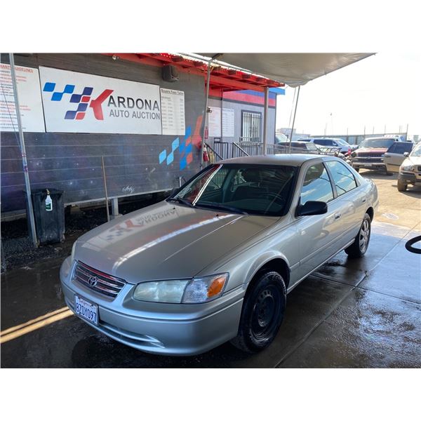 2000 TOYOTA CAMRY
