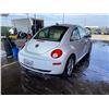 Image 3 : 2009 VOLKSWAGEN NEW BEETLE