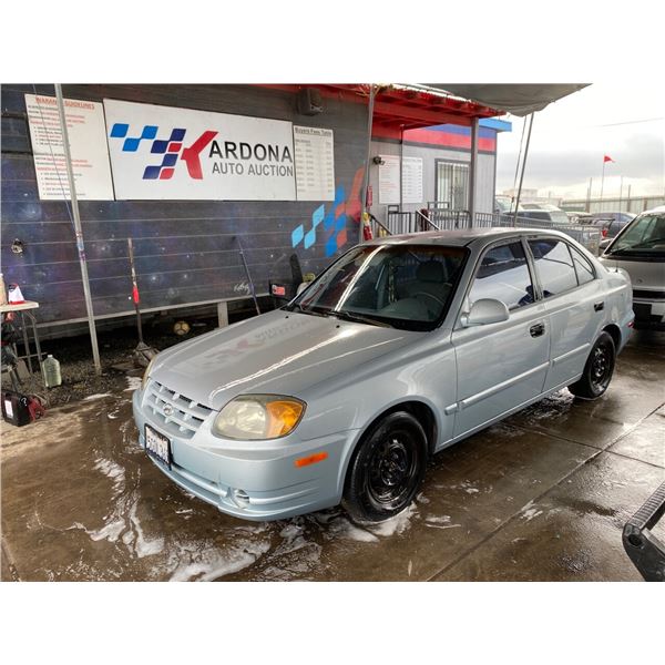 2004 HYUNDAI ACCENT