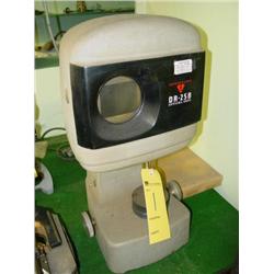 BAUSCH & LOMB MDL.DR-25B OPTICAL GAGE