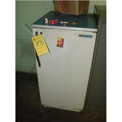 SANYO REFRIGERATOR