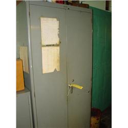 LOT - CABINET W/ CONTENTS