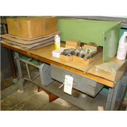 LOT - ASSORTED CONTENTS OF ROOM