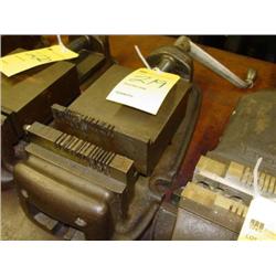 MACHINE VISE