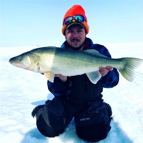 Ice Fishing Manitoba