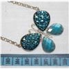 Image 1 : BLUE CRYSTALLY DETAIL BUTTERFLY NECKLACE
