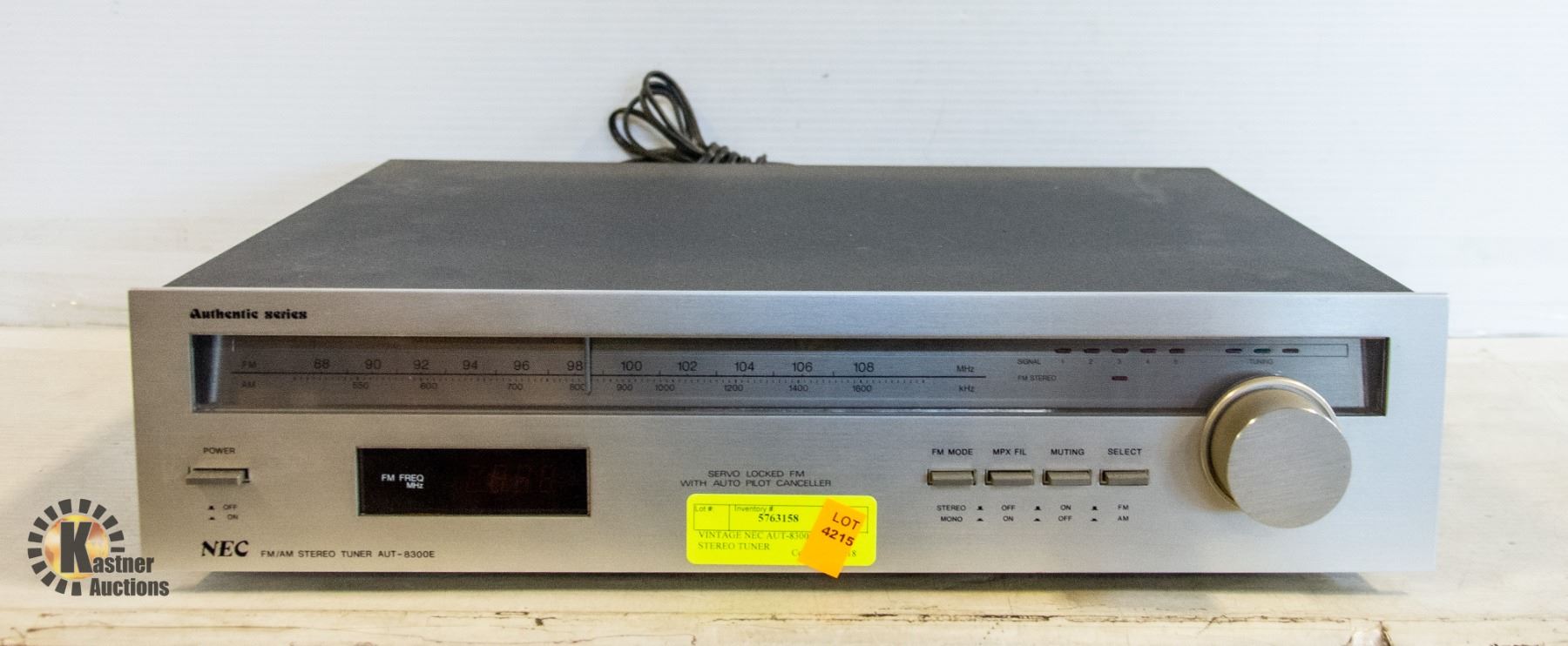 Denon TU-450 Precision Audio AM/FM Digital Synthesizer Stereo Tuner getestet fun Denon TU-450 Precision Audio AM/FM Digital Synthesizer Stereo Tuner getestet fun