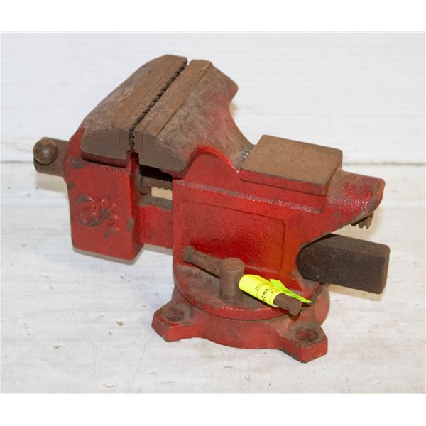RED 3.5 INCH VISE