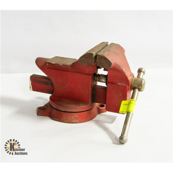 COMPANION 3 1/2" BENCH VISE