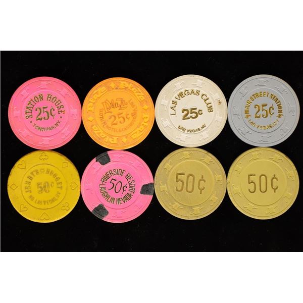 8 PLASTIC GAMING CASINO TOKENS: 4-25 CENT AND