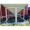 Image 2 : 1350 Bushell Grainery on Metal Skids