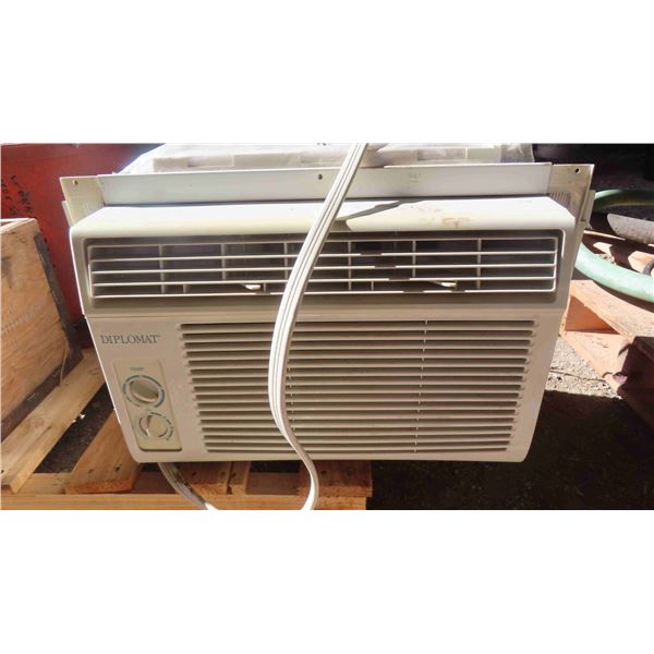 Diplomat 8000 BTU Window Air Conditioner