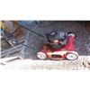Image 1 : Yard Machine 20" 3.5 HP Push Gas Mower - works
